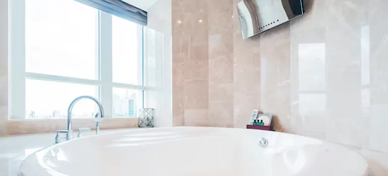 Bathroom Window Coverings in Ruskin, FL