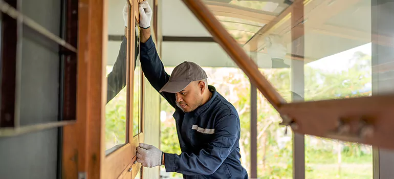 Double Hung Vinyl Window Sash Replacement in Ruskin, FL